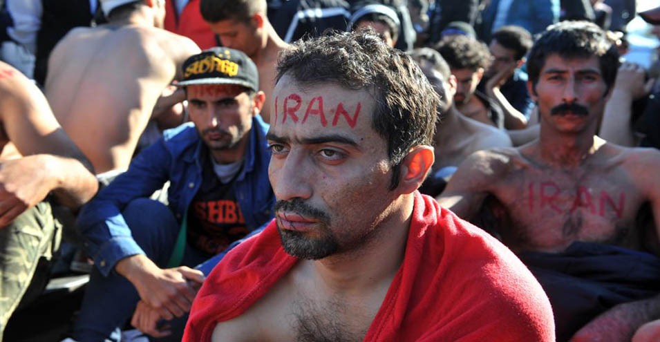 شش پناهجوی ایرانی در اعتراض به پلیس فرانسه لب‌های خود را دوختند