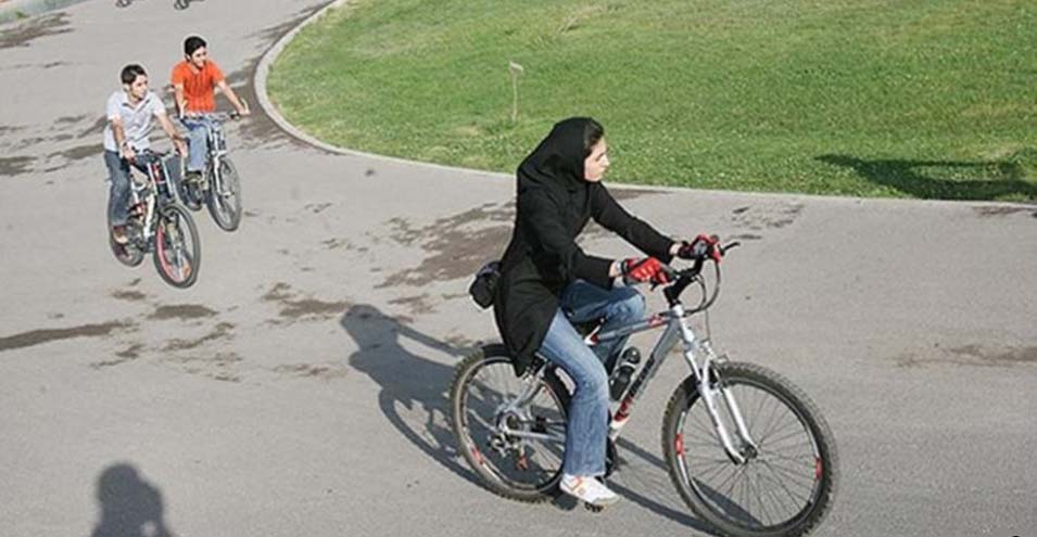 lady cycling