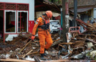 شمار قربانیان سونامی اندونزی به ۲۸۱ نفر رسید