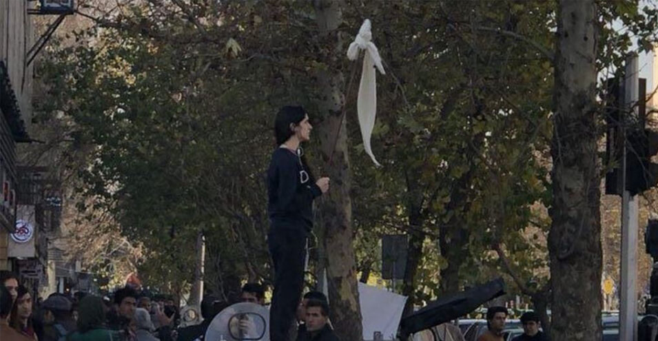 گزارش عفو بین الملل از شرایط «آزار دهنده» حجاب اجباری در زندگی روزمره زنان ایرانی