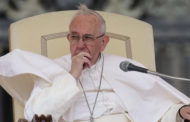 اتهام بدعت‌گذاری در دین علیه پاپ فرانسیس