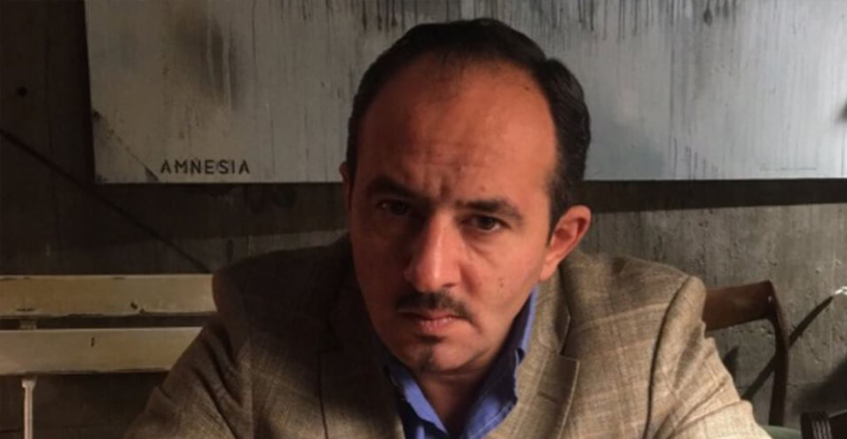 نادر فتوره‌چی مترجم و روزنامه‌نگار ایرانی به زندان و جزای نقدی محکوم شد