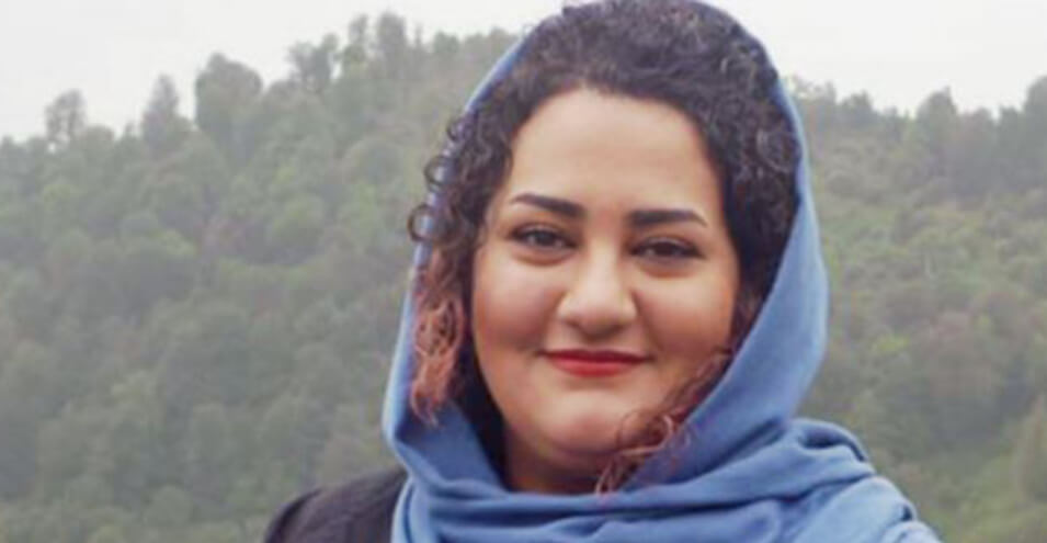 آتنا دائمی در زندان به «دو سال و یک ماه حبس دیگر» محکوم شد