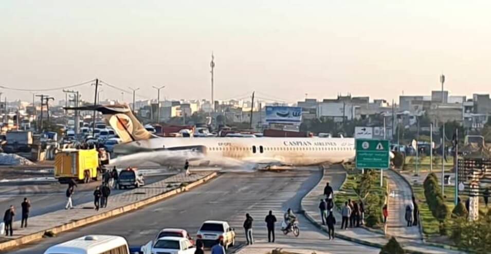 هواپیمای مسافربری در ماهشهر از باند خارج شد