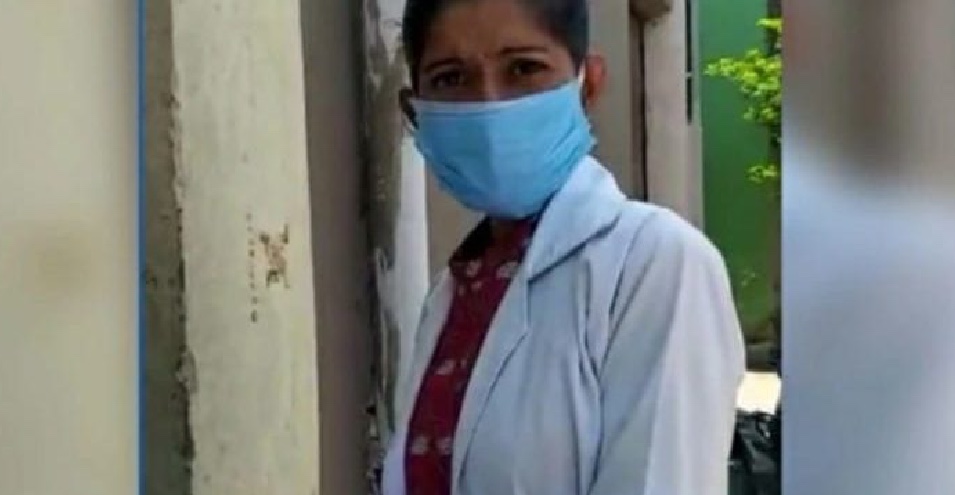 پزشک مسیحی هندی به‌خاطر دعا برای بیماران کرونایی از کار تعلیق شد