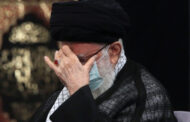 تلاش رسانه‌های حکومتی برای «تبرئه» آیت‌الله خامنه‌ای در بحران واردات واکسن