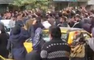 هشدار کارشناسان نسبت به عواقب تورم و گرانی در ایران: مردم برای اعتراض منتظر اجازه نمی‌مانند