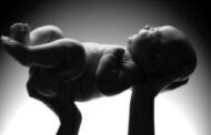 تلاش یک خانواده جهت فروش نوزاد ۲ ماهه در نطنز