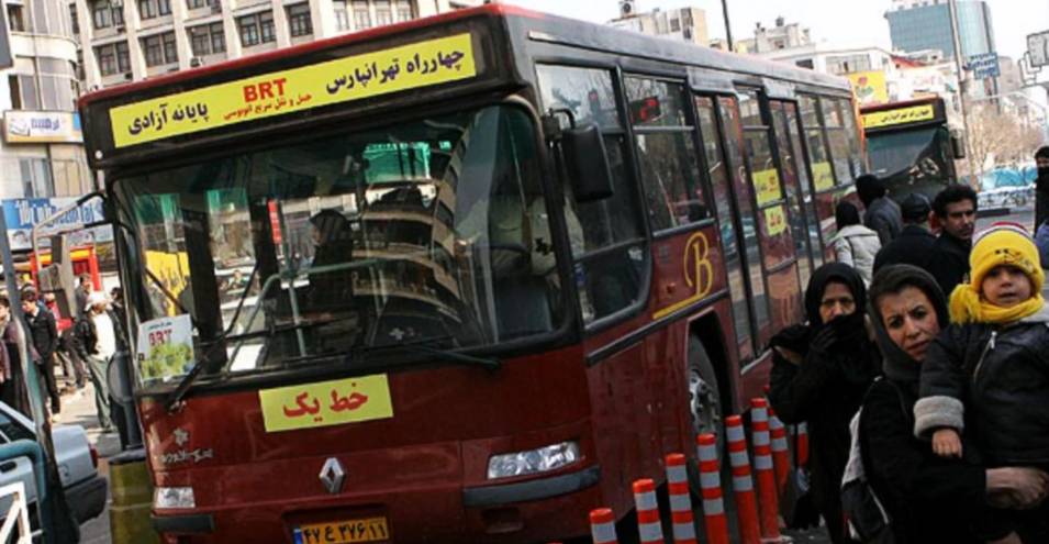 رانندگان خطوط اتوبوسرانی بی‌آرتی‌ تهران دست به اعتصاب و تجمع زدند