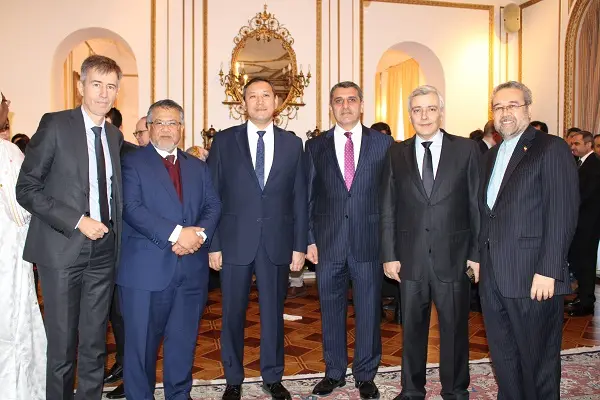 حضور دیپلمات‌های بریتانیایی در سفارت ایران